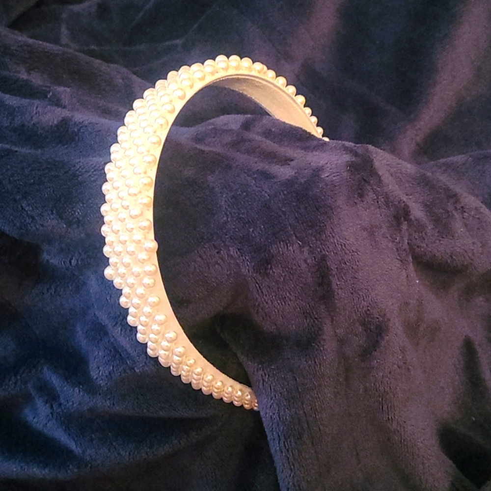 Faux pearl headband